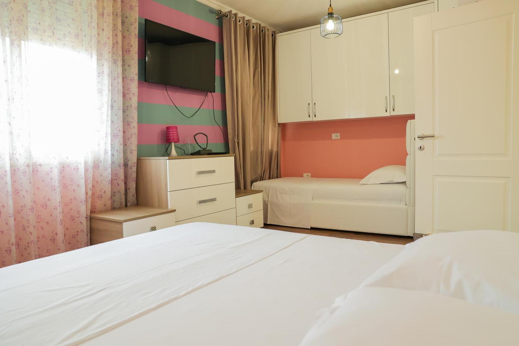 Alara Apartment Тирана Экстерьер фото