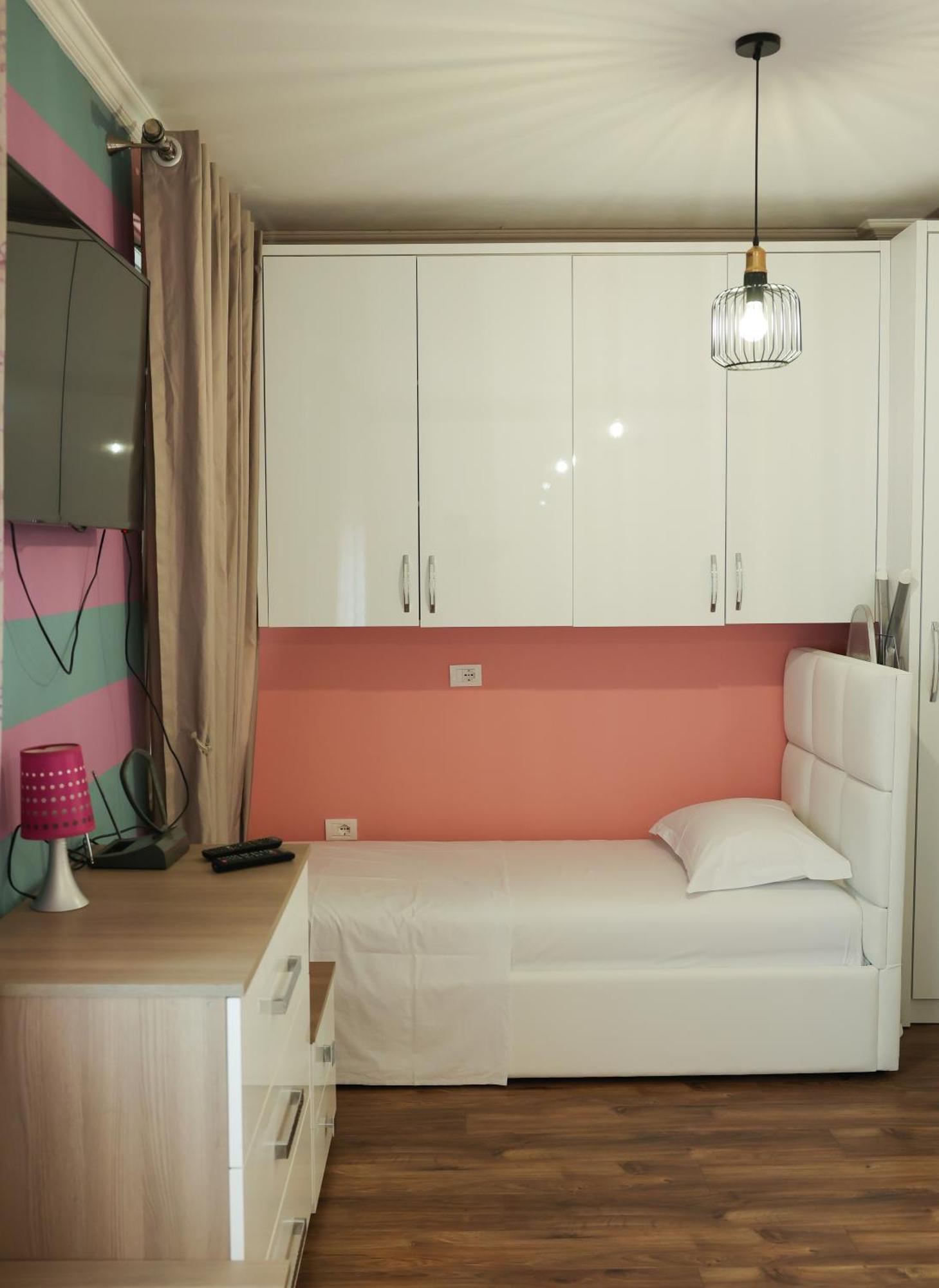 Alara Apartment Тирана Экстерьер фото